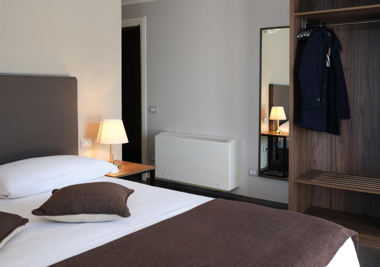 Hotel Ghiffa Ngoại thất bức ảnh