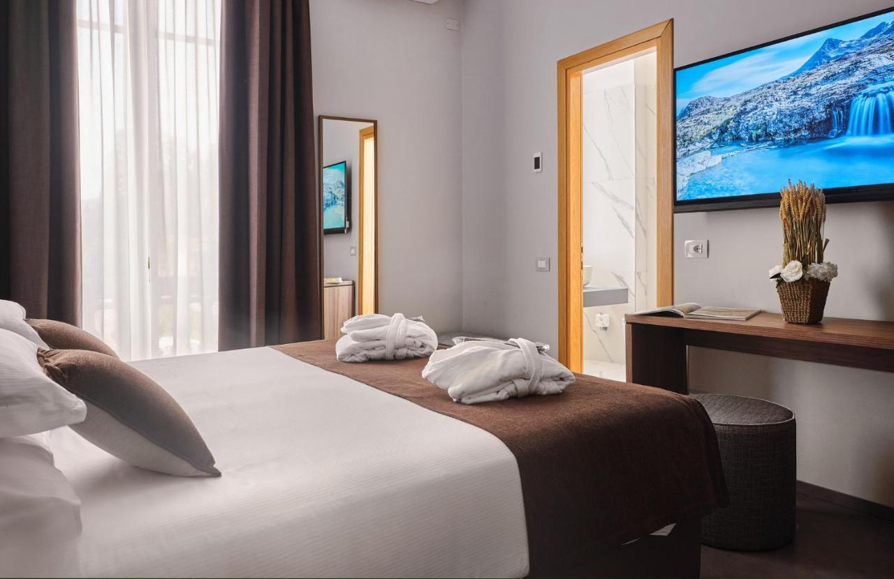Hotel Ghiffa Ngoại thất bức ảnh