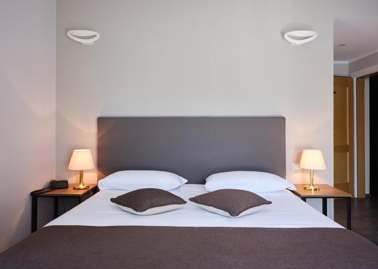 Hotel Ghiffa Ngoại thất bức ảnh