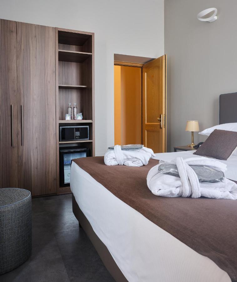 Hotel Ghiffa Ngoại thất bức ảnh